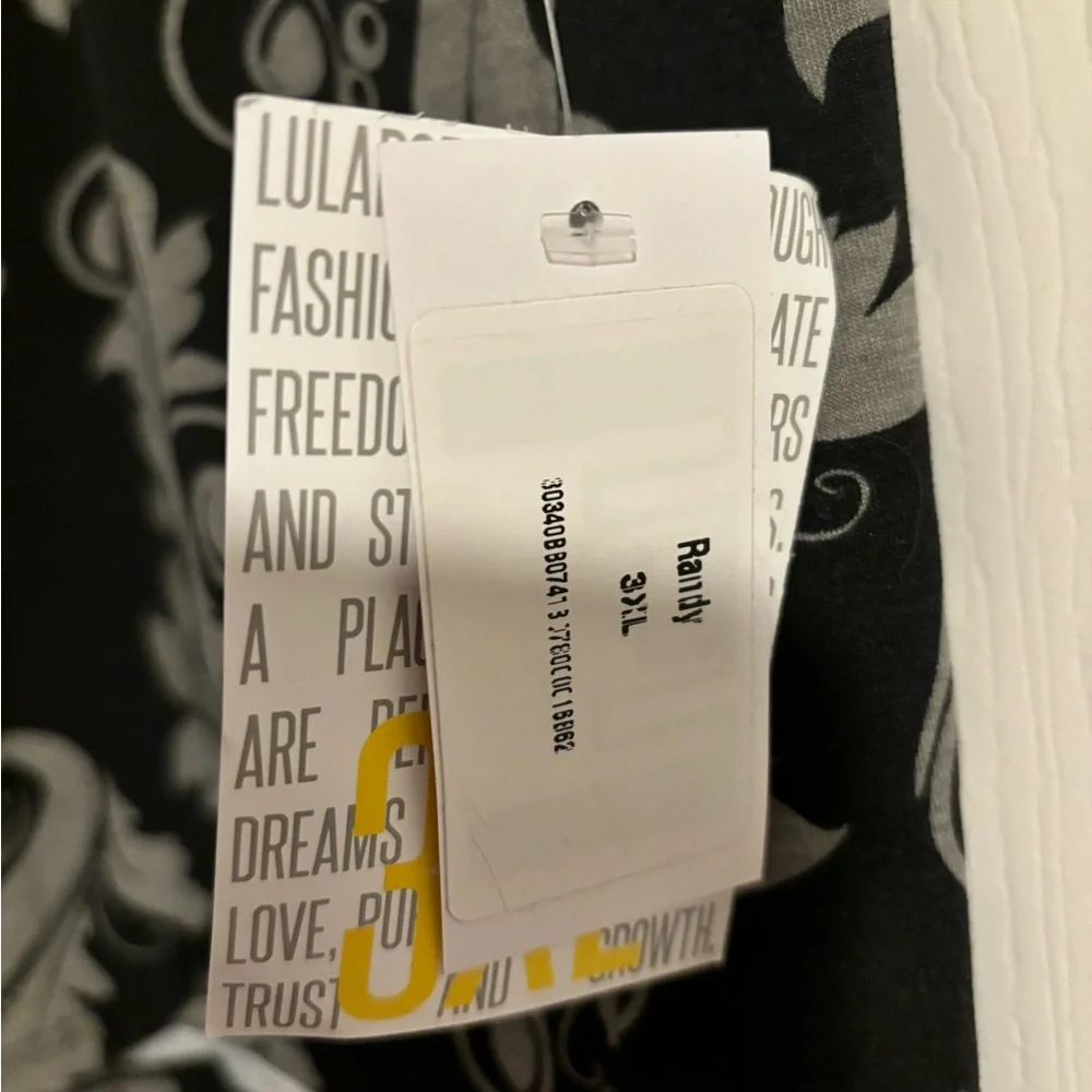 LulaRoe Randy - Picture 2 of 3